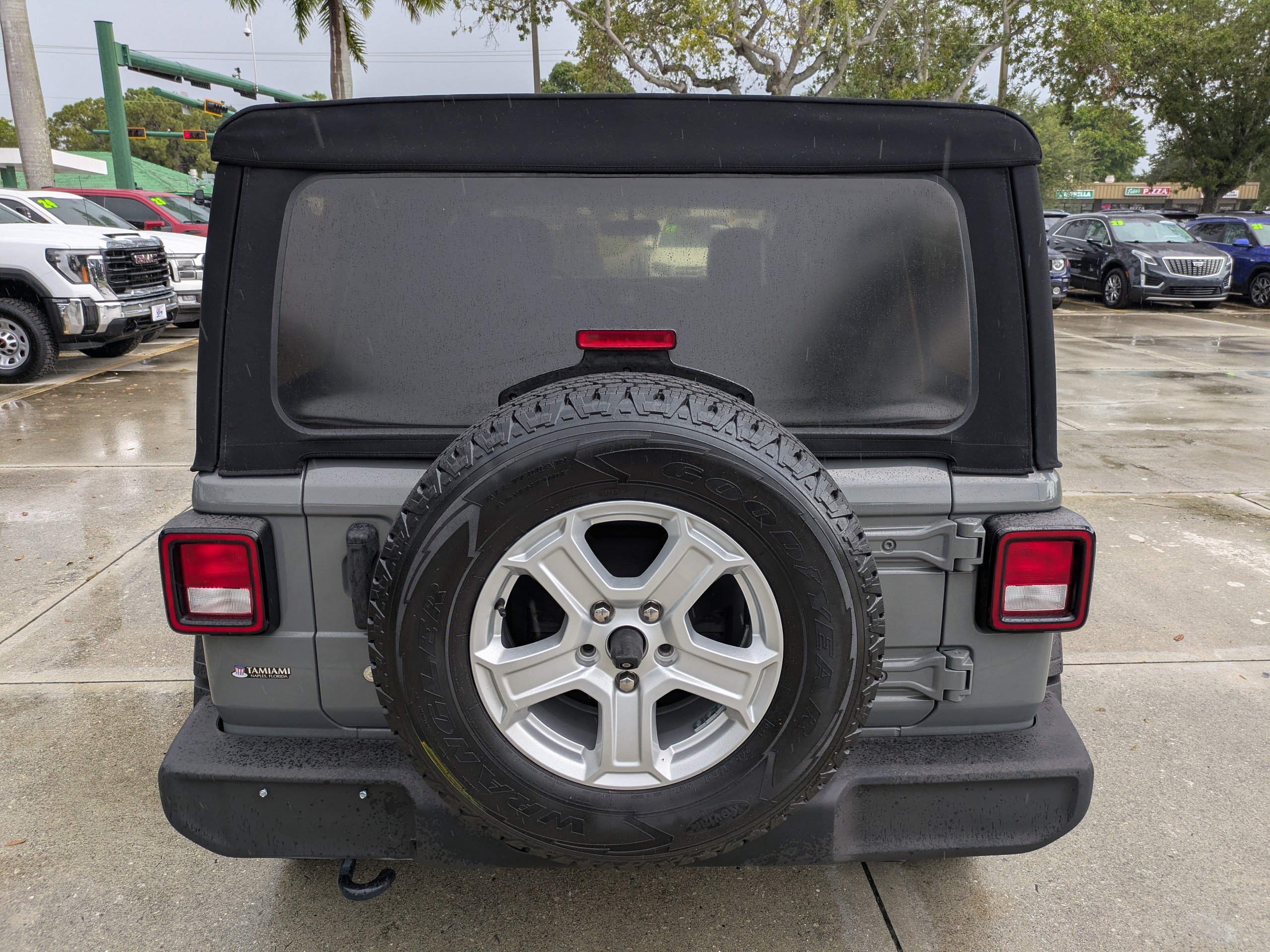 Used 2019 Jeep Wrangler Unlimited Sport S AWD/4WD image 5