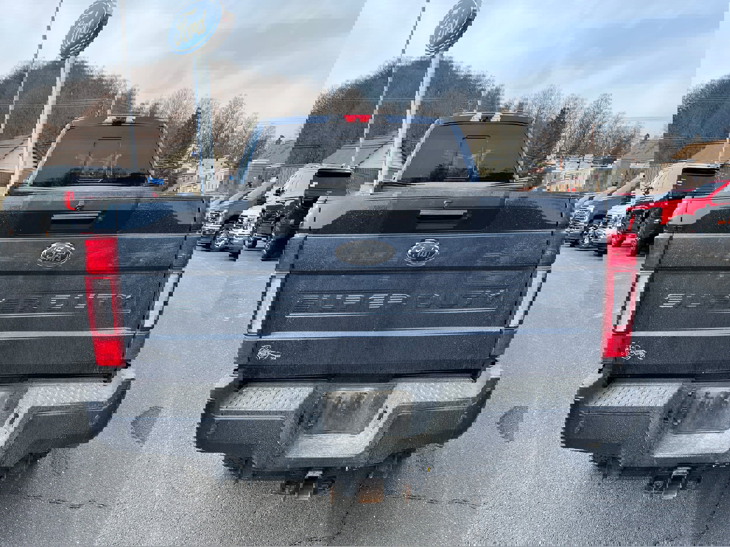 Certified 2020 Ford F350 Lariat image 5