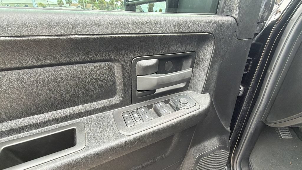Used 2025 RAM 3500 Tradesman AWD/4WD image 13