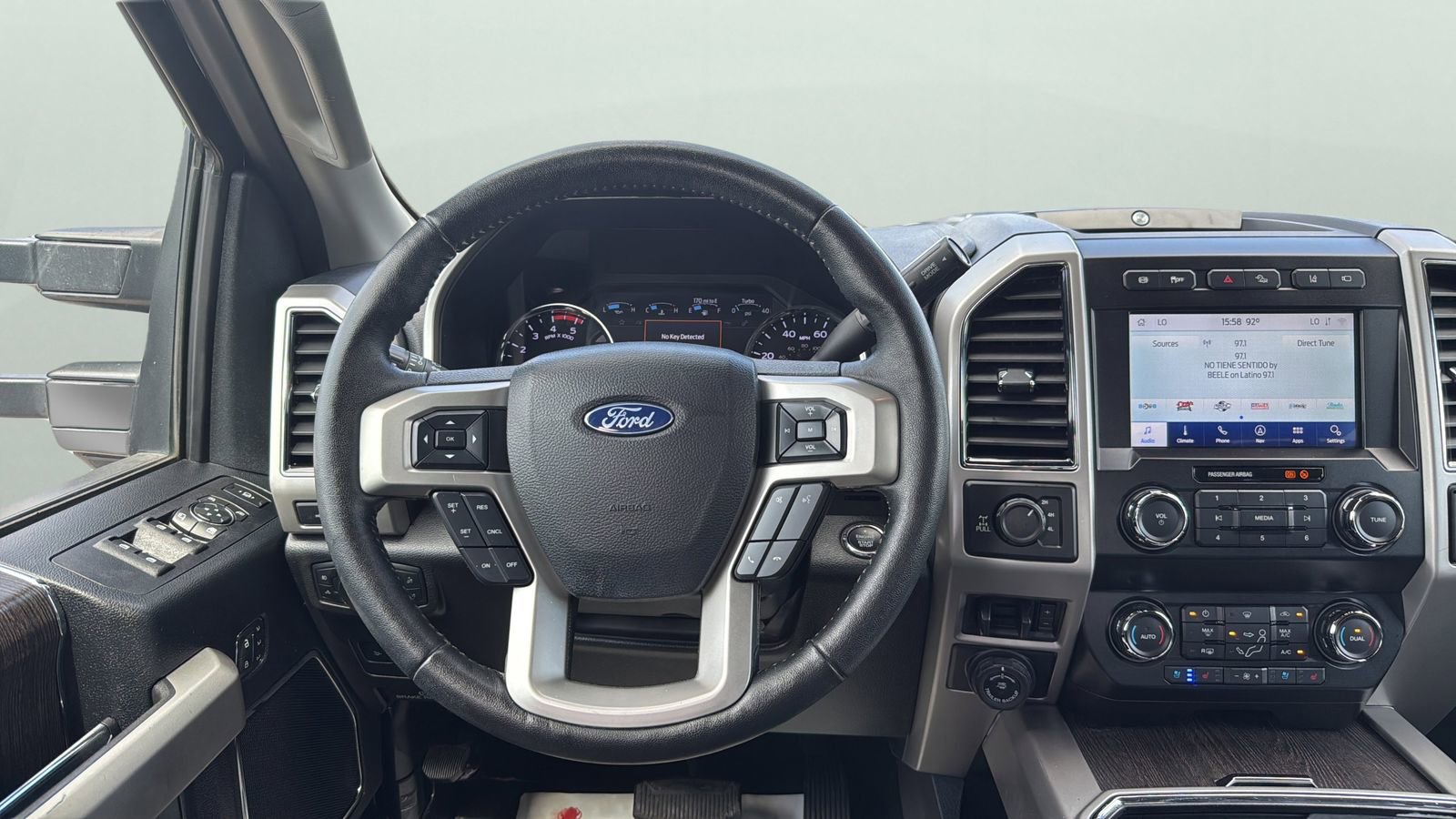 Certified 2020 Ford F250 Lariat AWD/4WD image 11