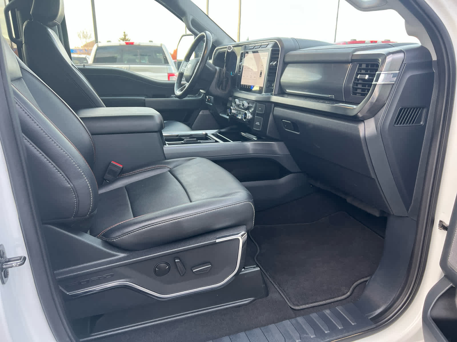 Certified 2024 Ford F350 Lariat image 19