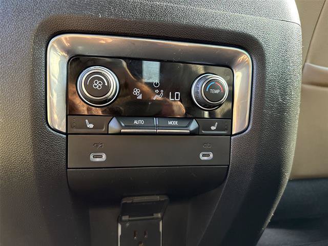Used 2023 Chevrolet Tahoe Premier AWD/4WD image 7