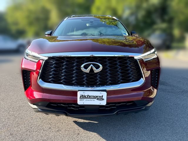Used 2024 INFINITI QX60 Luxe w/ Performance Audio Package AWD/4WD image 3