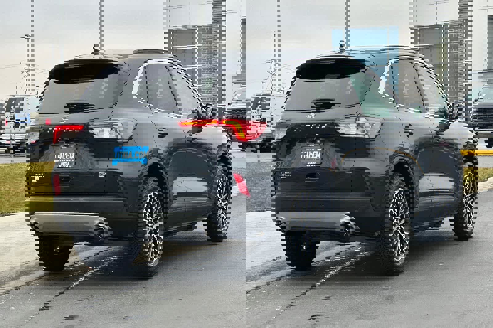 Certified 2022 Ford Escape Titanium w/ Titanium Premium Package image 5