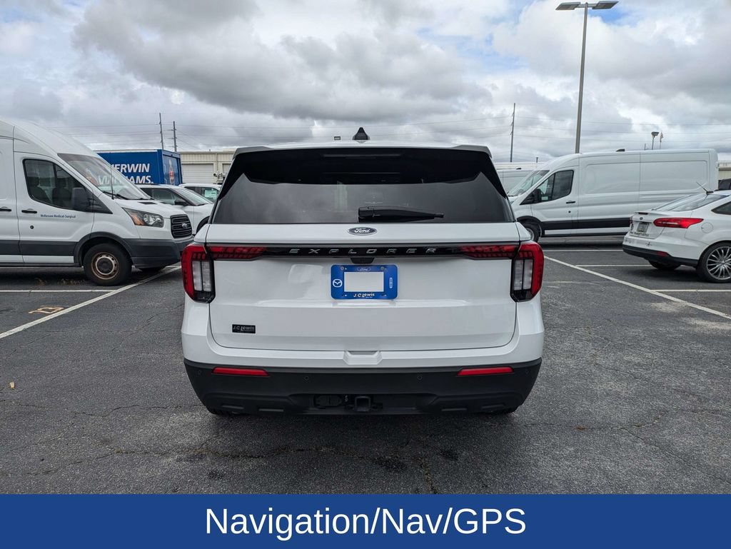 Certified 2026 Ford Explorer Active RWD image 5
