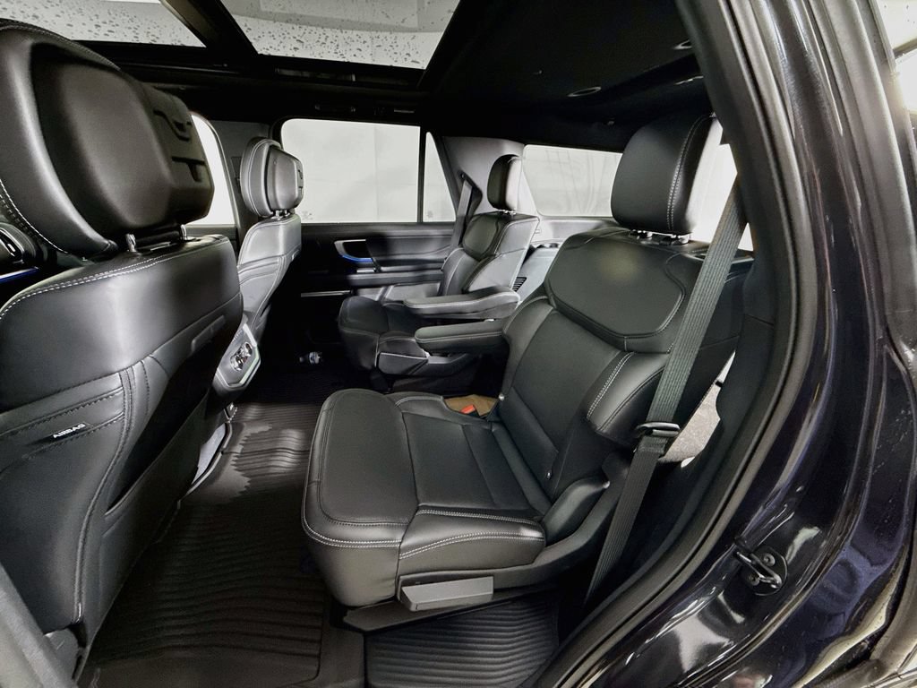 Certified 2026 Ford Expedition Platinum w/ Stealth Performance Package AWD/4WD image 26