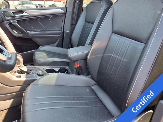 Used 2024 Volkswagen Tiguan SE R-Line AWD/4WD image 7