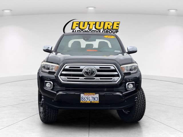 Used 2019 Toyota Tacoma Limited image 2