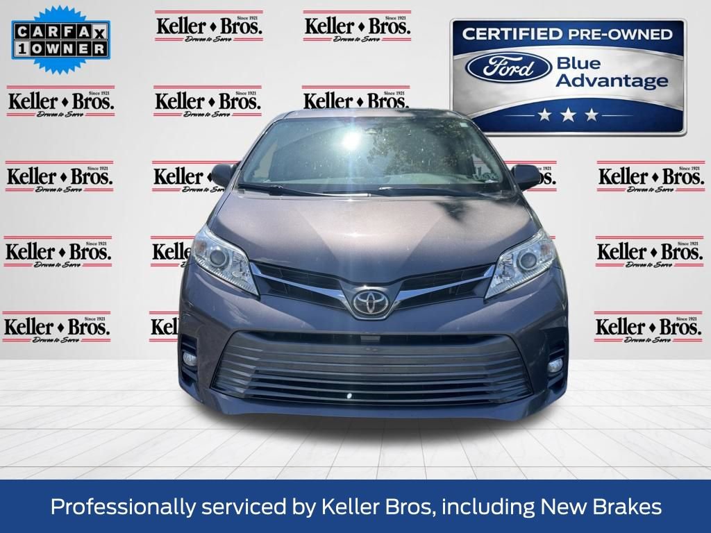 Used 2019 Toyota Sienna XLE w/ XLE Navigation Package AWD/4WD image 2