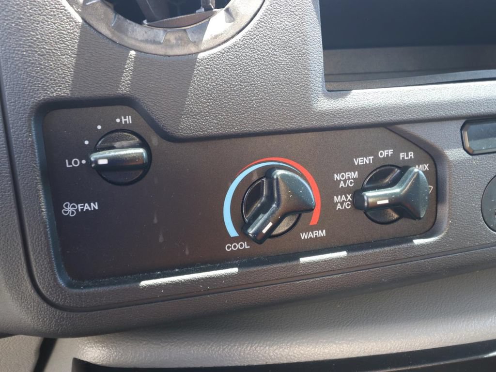 Certified 2024 Ford E-350 and Econoline 350 Super Duty w/ Power Windows & Locks Group RWD image 20