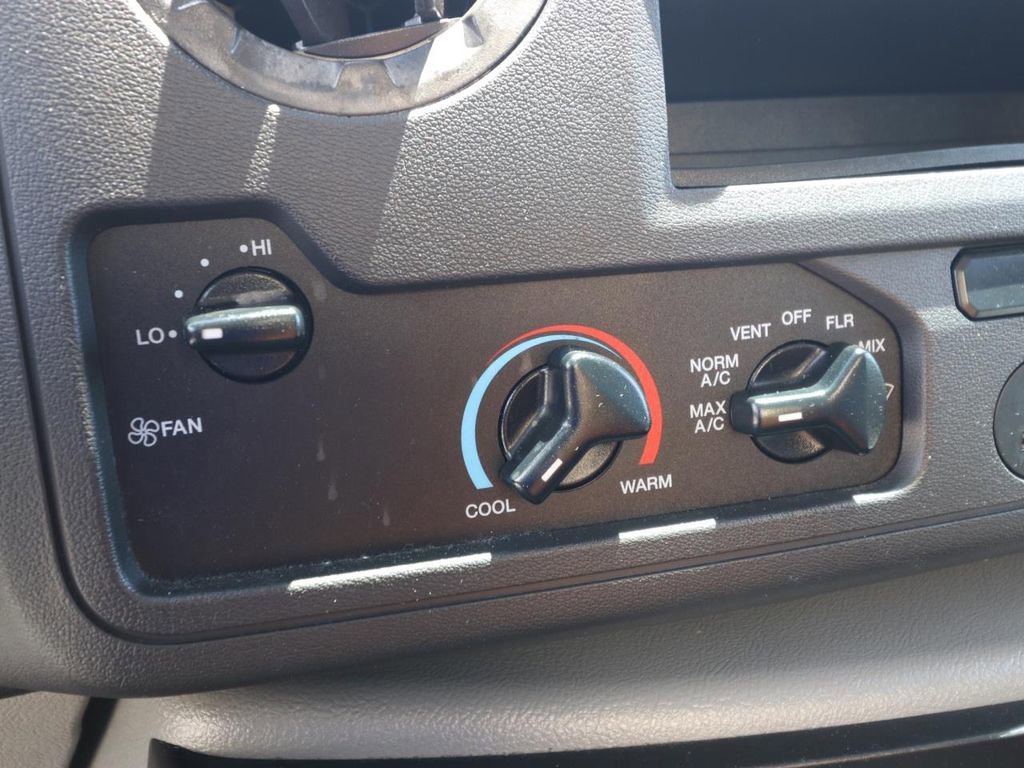 Certified 2024 Ford E-350 and Econoline 350 Super Duty w/ Power Windows & Locks Group RWD image 20