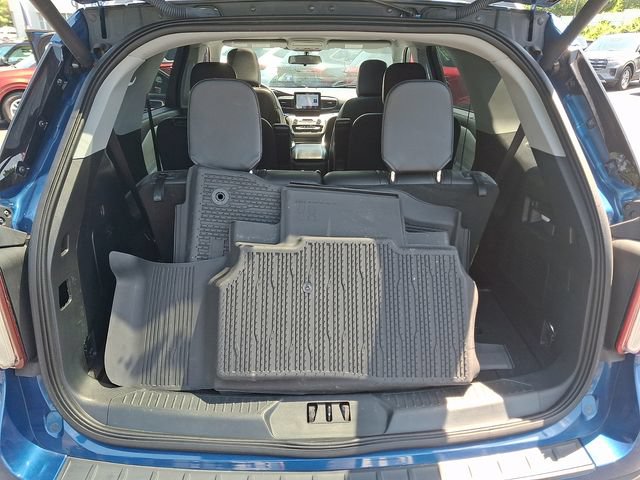 Certified 2023 Ford Explorer XLT w/ Equipment Group 202A AWD/4WD image 30