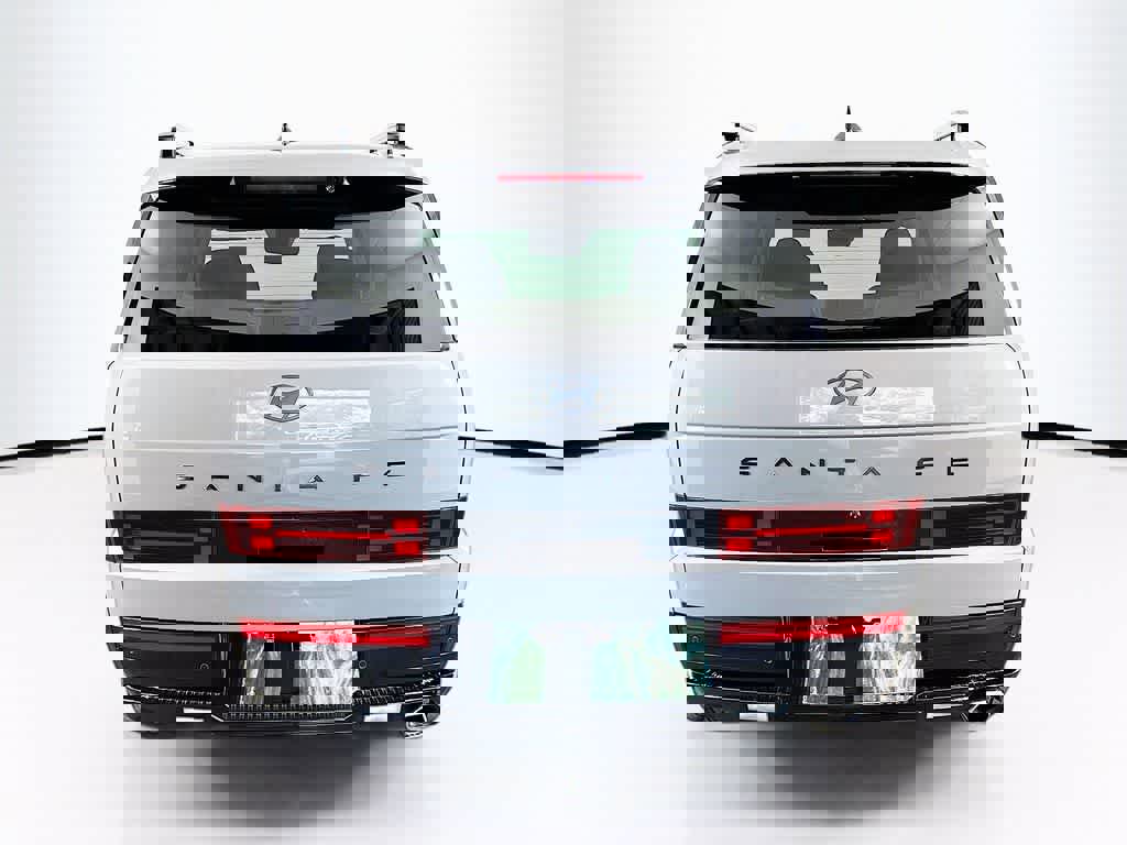 Used 2025 Hyundai Santa Fe Calligraphy image 4