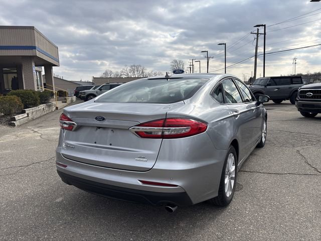 Certified 2020 Ford Fusion SE image 3
