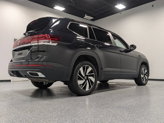 Used 2024 Volkswagen Atlas SE AWD/4WD image 10