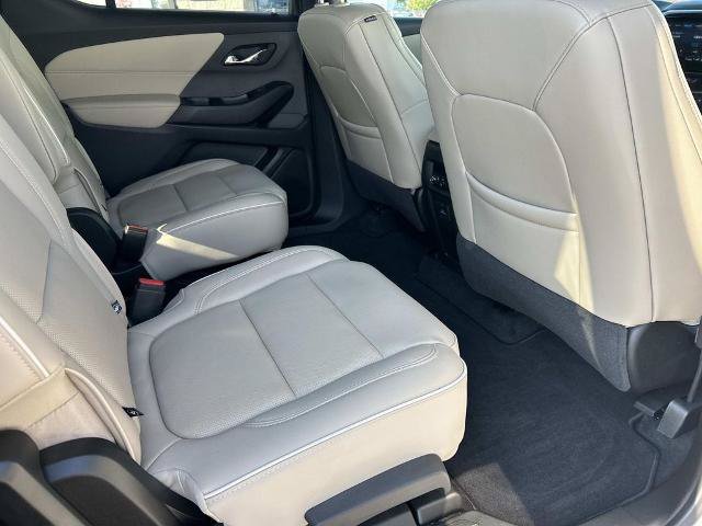 Used 2023 Chevrolet Traverse Premier AWD/4WD image 22