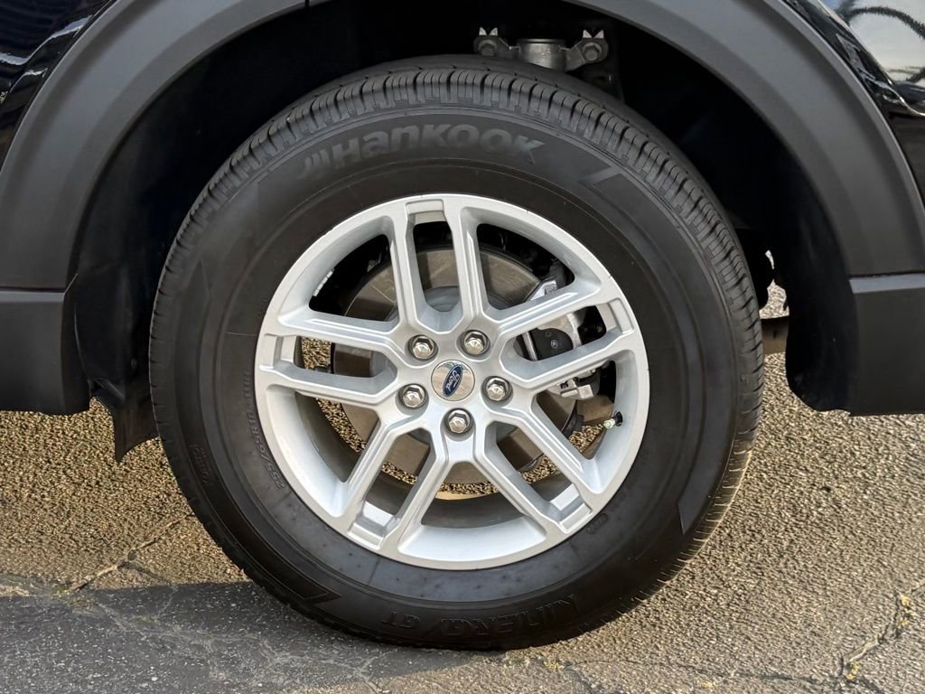 Certified 2025 Ford Explorer Active image 13