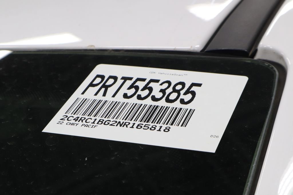 Used 2022 Chrysler Pacifica Touring-L FWD image 35