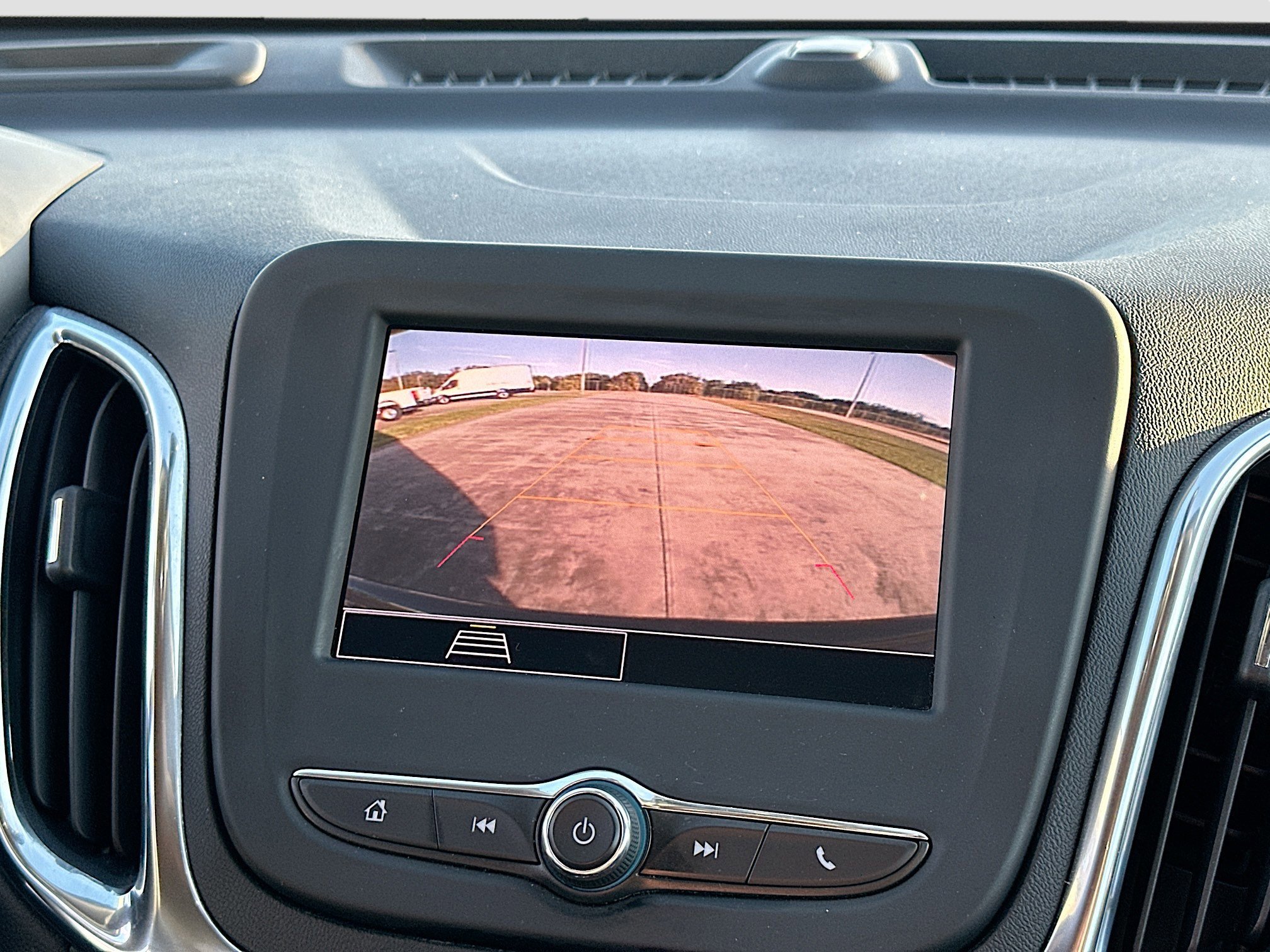 Used 2023 Chevrolet Equinox LT image 13