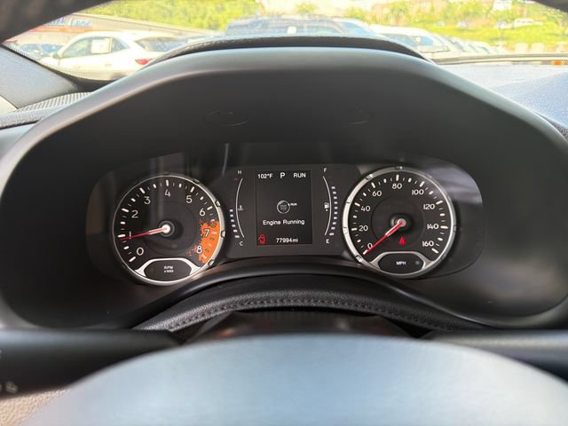 Used 2018 Jeep Renegade Latitude FWD image 28