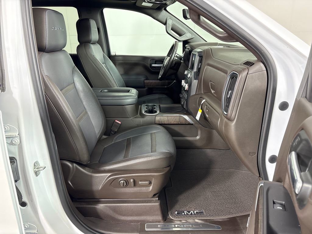 Used 2021 GMC Sierra 1500 Denali w/ Denali Ultimate Package AWD/4WD image 12