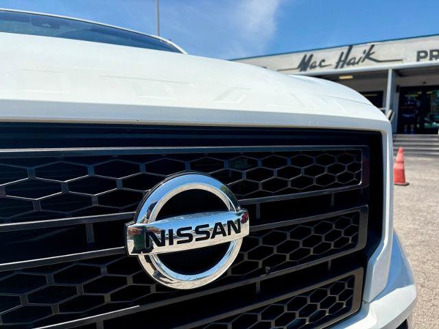 Used 2022 Nissan Titan SV RWD image 12