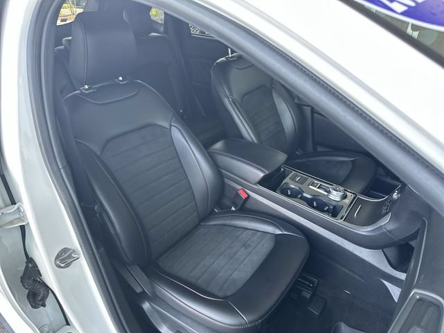 Certified 2020 Ford Edge ST-Line FWD image 27