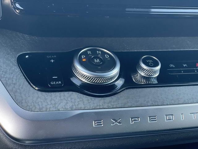 Certified 2025 Ford Expedition Tremor image 16