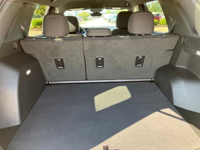 Used 2026 Chevrolet Equinox LT w/ Safety and Technology Package FWD image 13