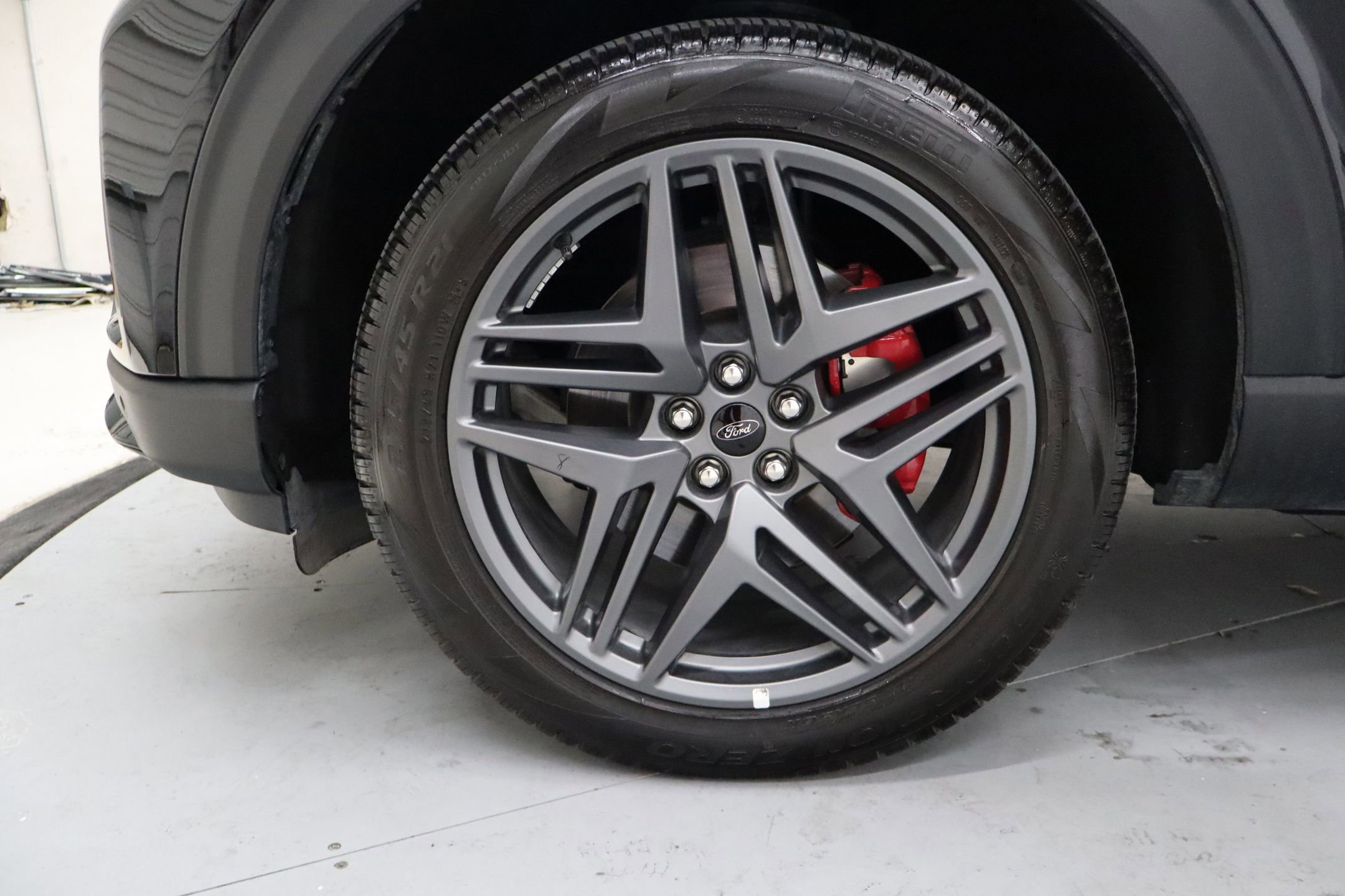 Certified 2025 Ford Explorer ST-Line w/ ST-Line Street Pack image 18