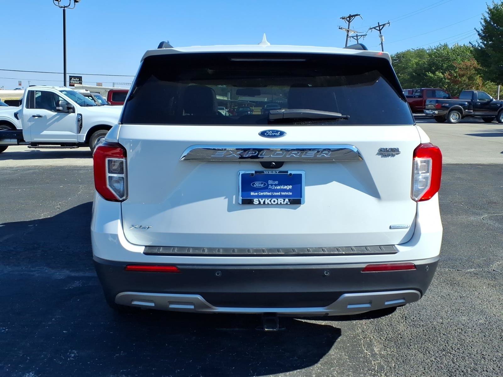 Certified 2020 Ford Explorer XLT w/ Equipment Group 202A RWD image 6