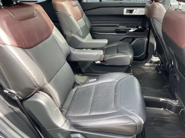 Certified 2023 Ford Explorer Platinum w/ Technology Package AWD/4WD image 22