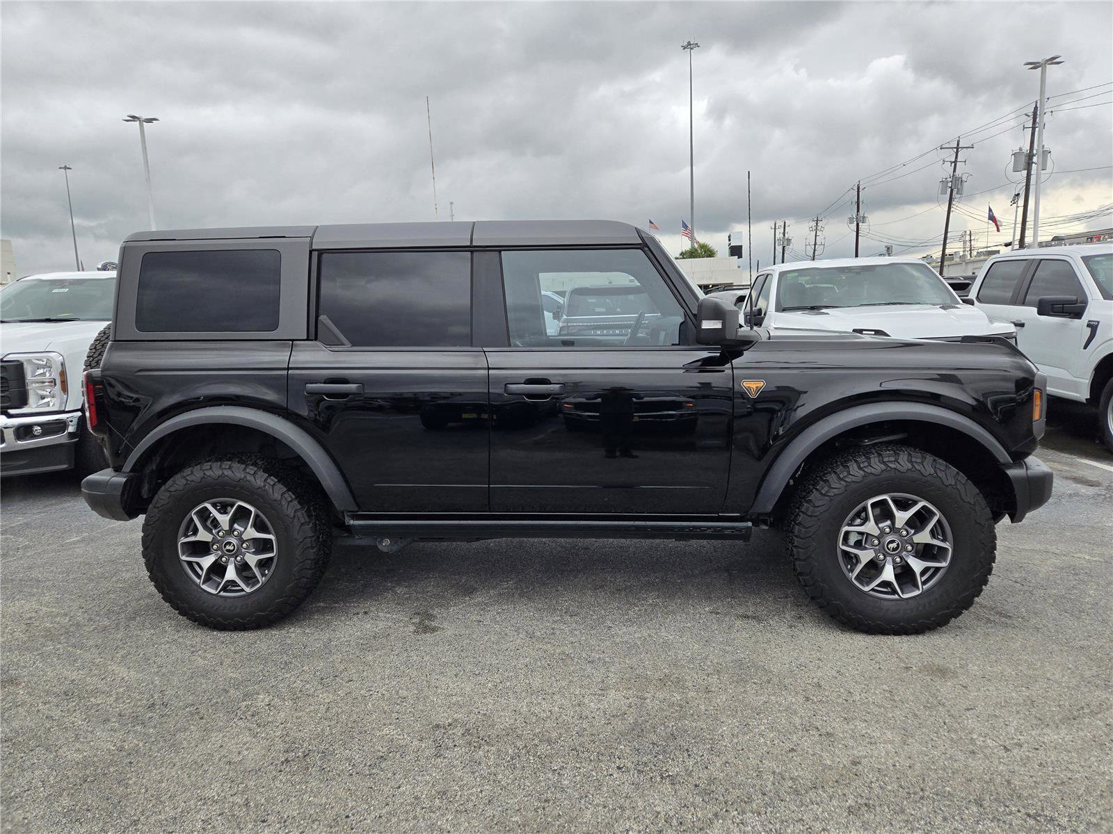 Certified 2023 Ford Bronco Badlands AWD/4WD image 4
