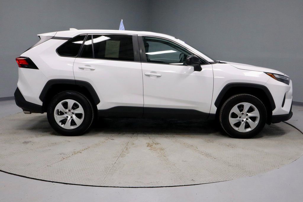 Used 2024 Toyota RAV4 LE image 6
