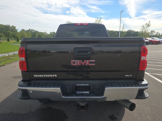 Used 2019 GMC Sierra 2500 SLT w/ Duramax Plus Package AWD/4WD image 10
