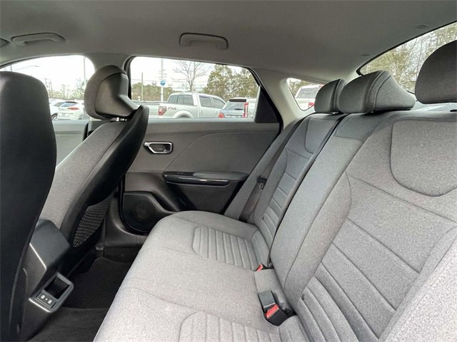 Used 2025 Kia K4 EX image 12