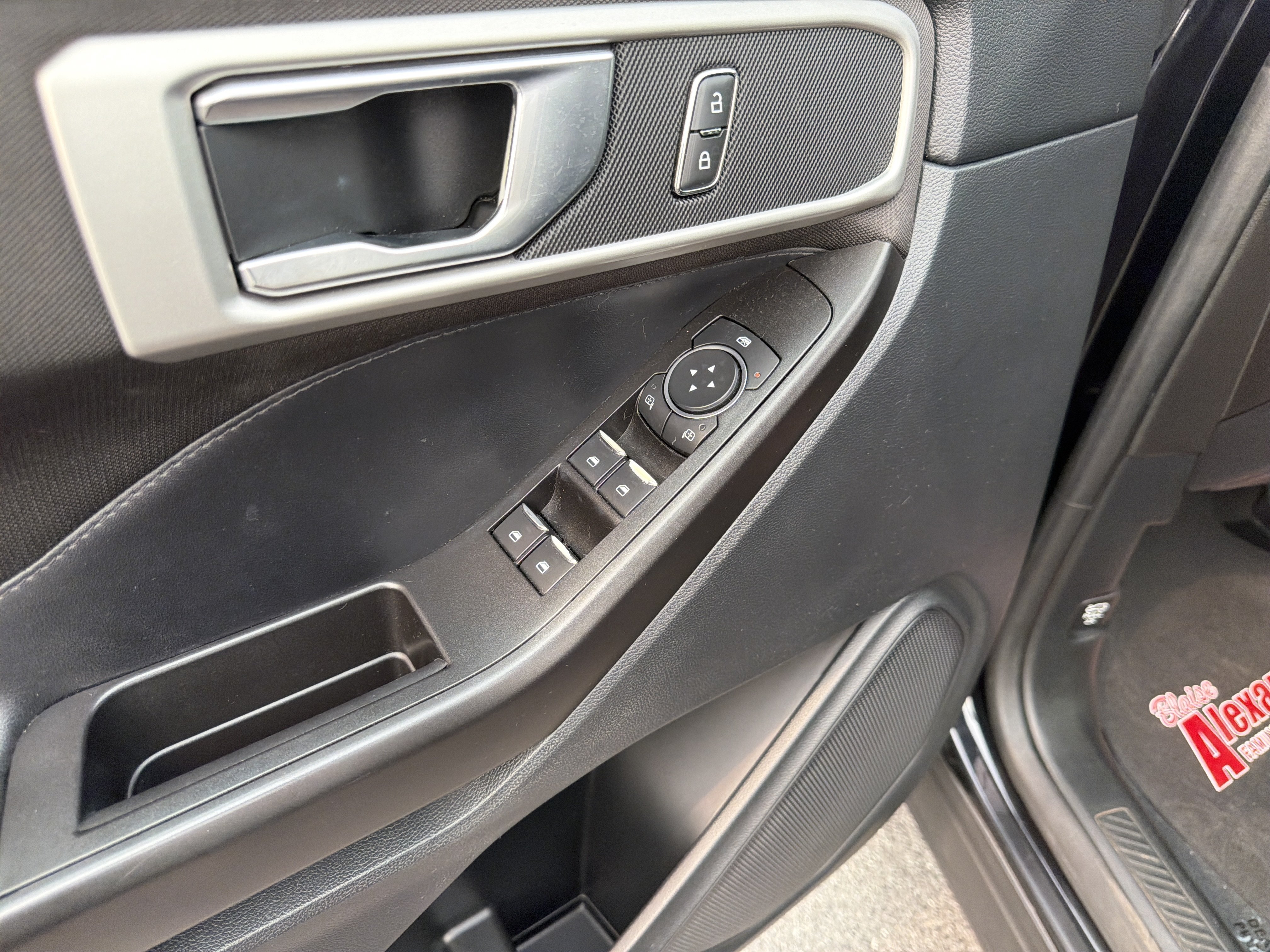 Certified 2020 Ford Explorer XLT AWD/4WD image 17