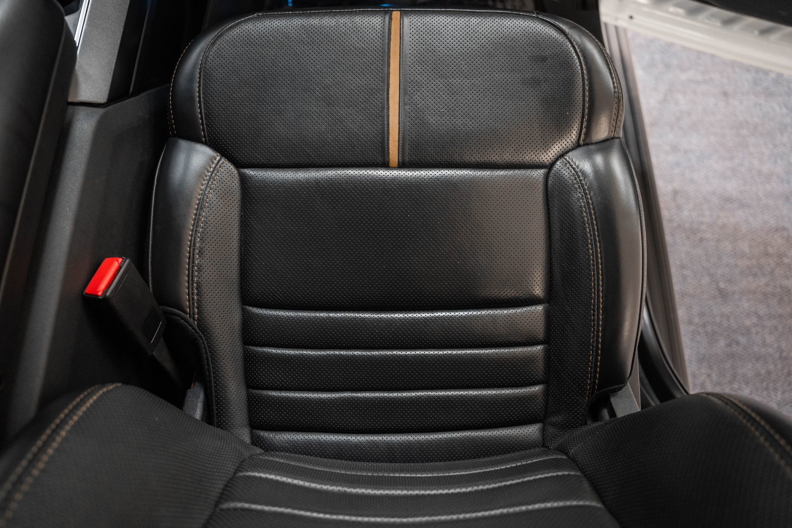 Certified 2023 Ford F150 Platinum w/ FX4 Off-Road Package image 39