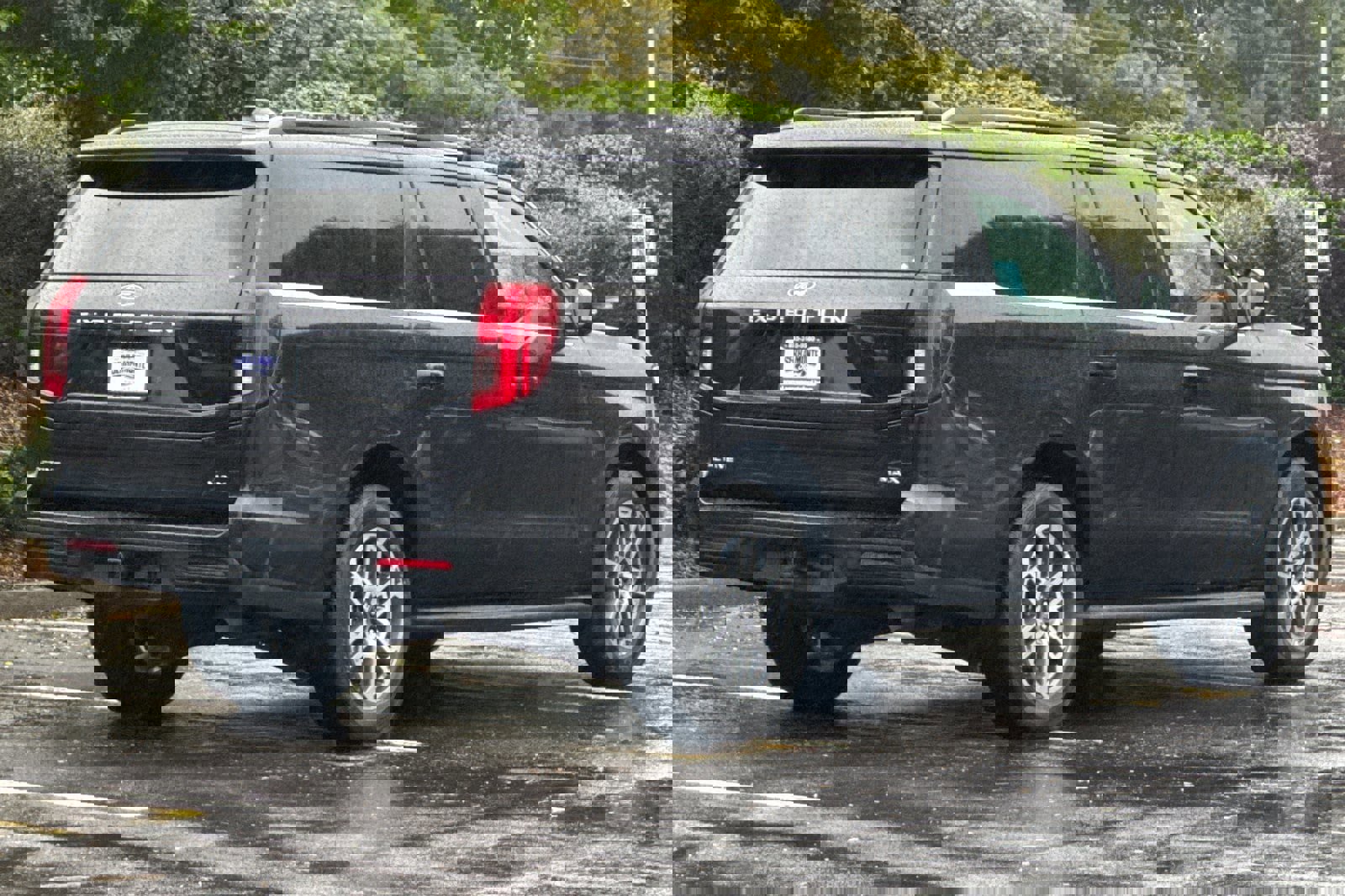 Certified 2025 Ford Expedition Max Active image 4