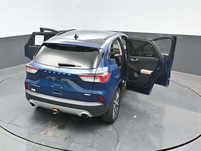 Certified 2020 Ford Escape Titanium AWD/4WD image 27