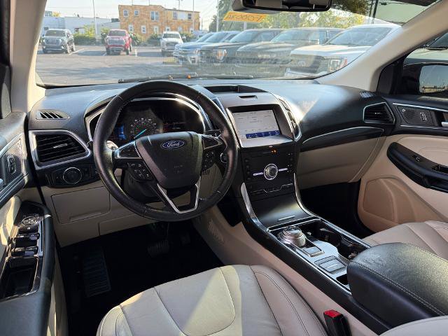 Certified 2020 Ford Edge Titanium AWD/4WD image 19
