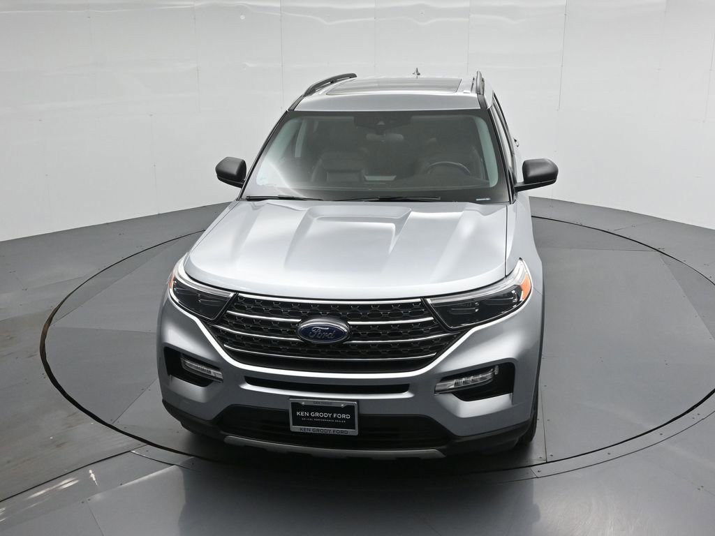 Certified 2023 Ford Explorer XLT w/ Equipment Group 202A AWD/4WD image 37