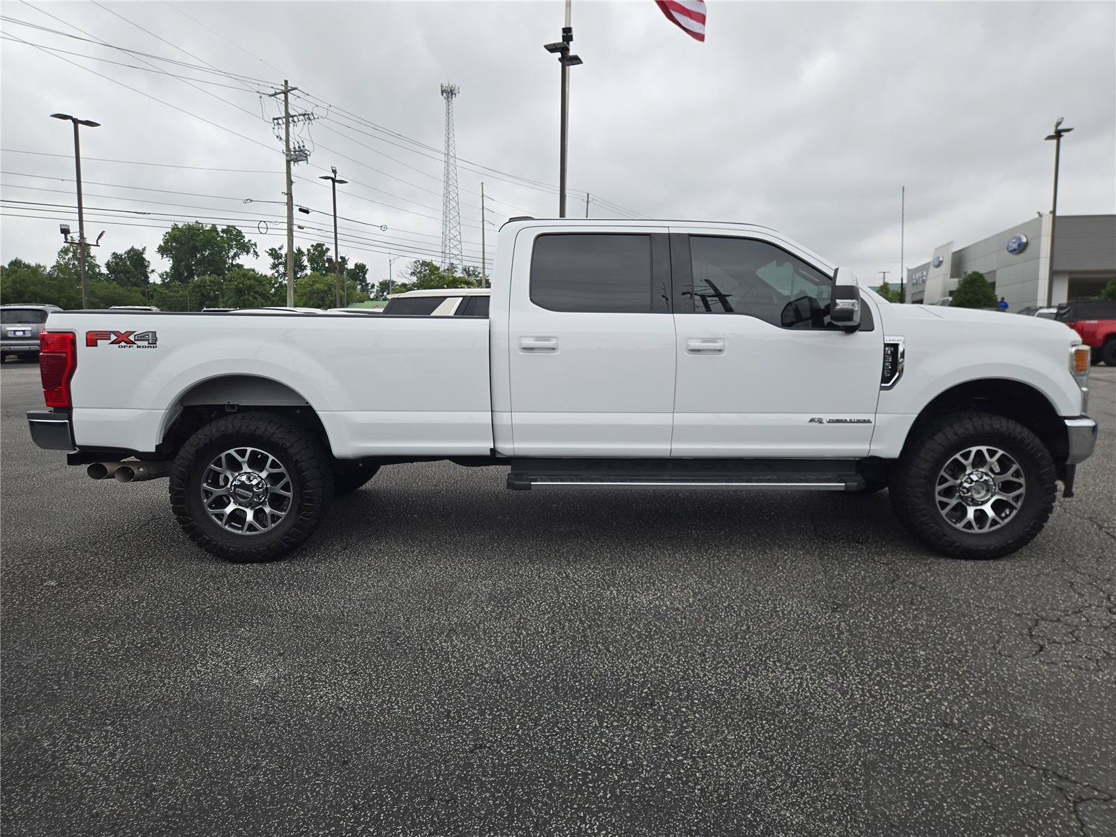 Certified 2022 Ford F350 Lariat w/ Lariat Value Package AWD/4WD image 6