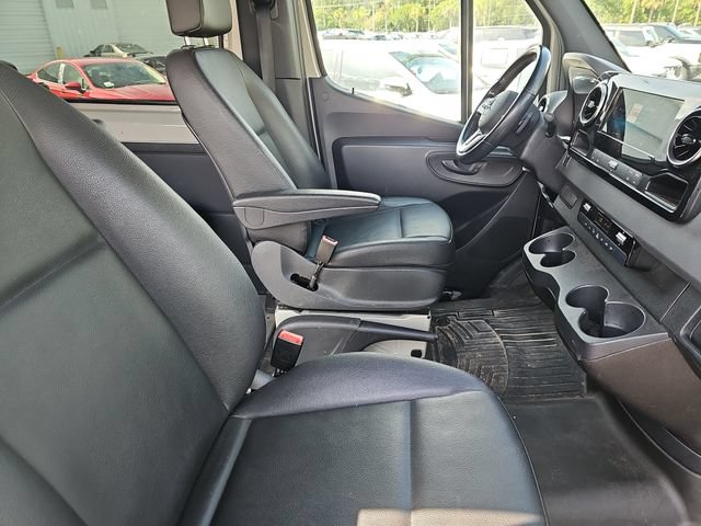 Used 2021 Mercedes-Benz Sprinter 2500 image 10