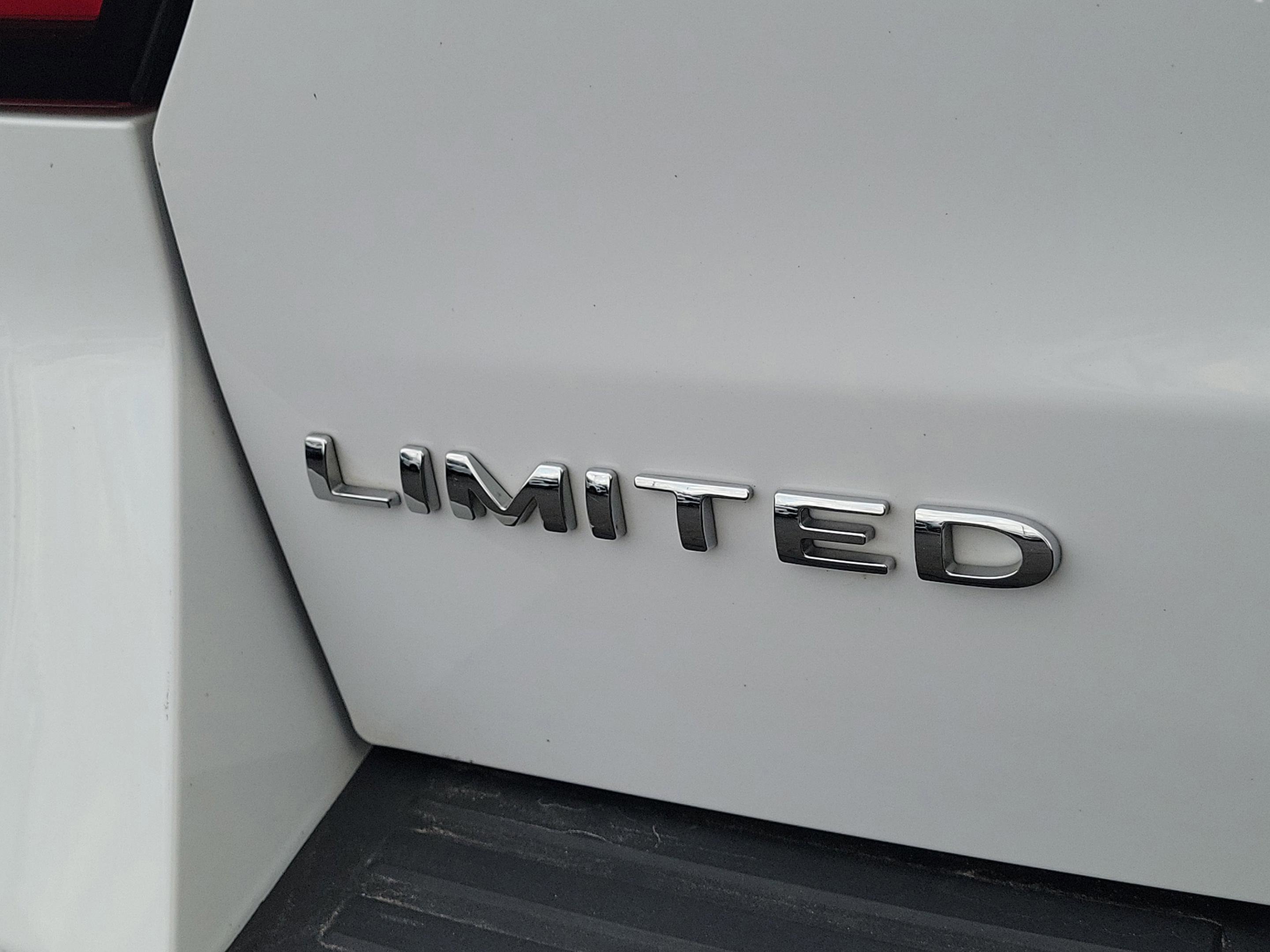 Certified 2024 Ford Expedition Limited image 36