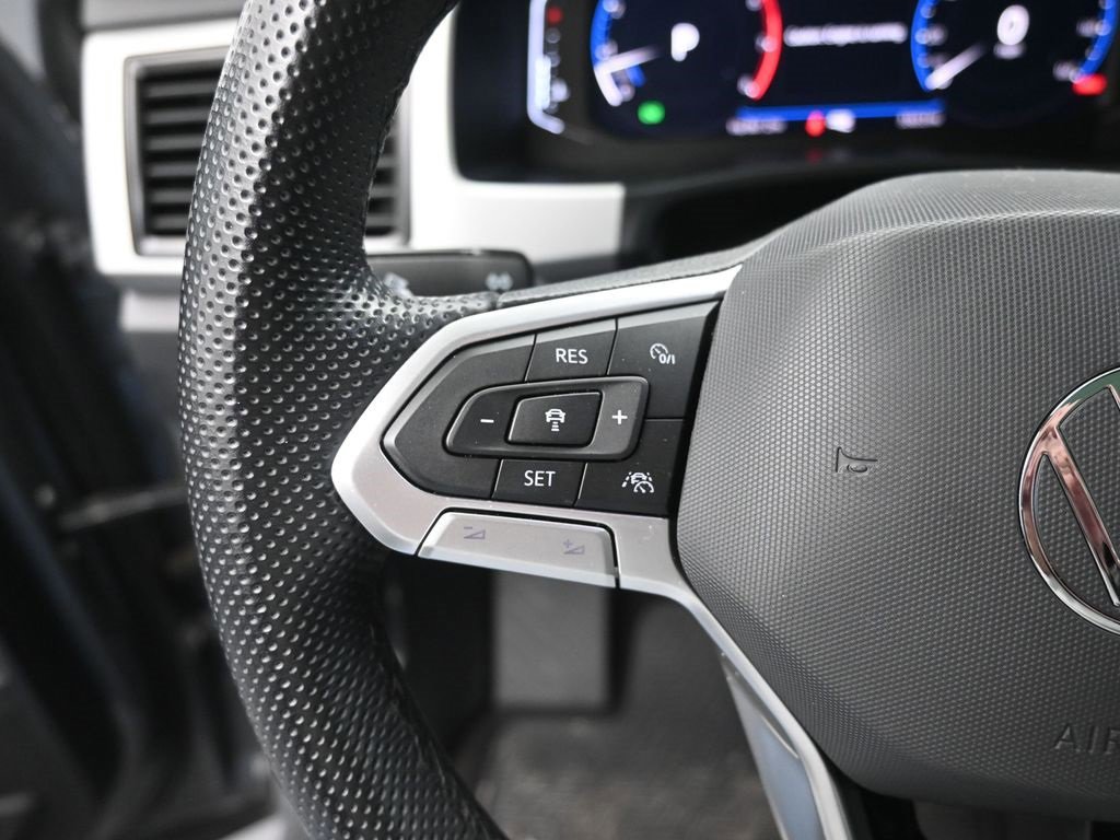 Used 2021 Volkswagen Atlas Cross Sport SEL R-Line image 30