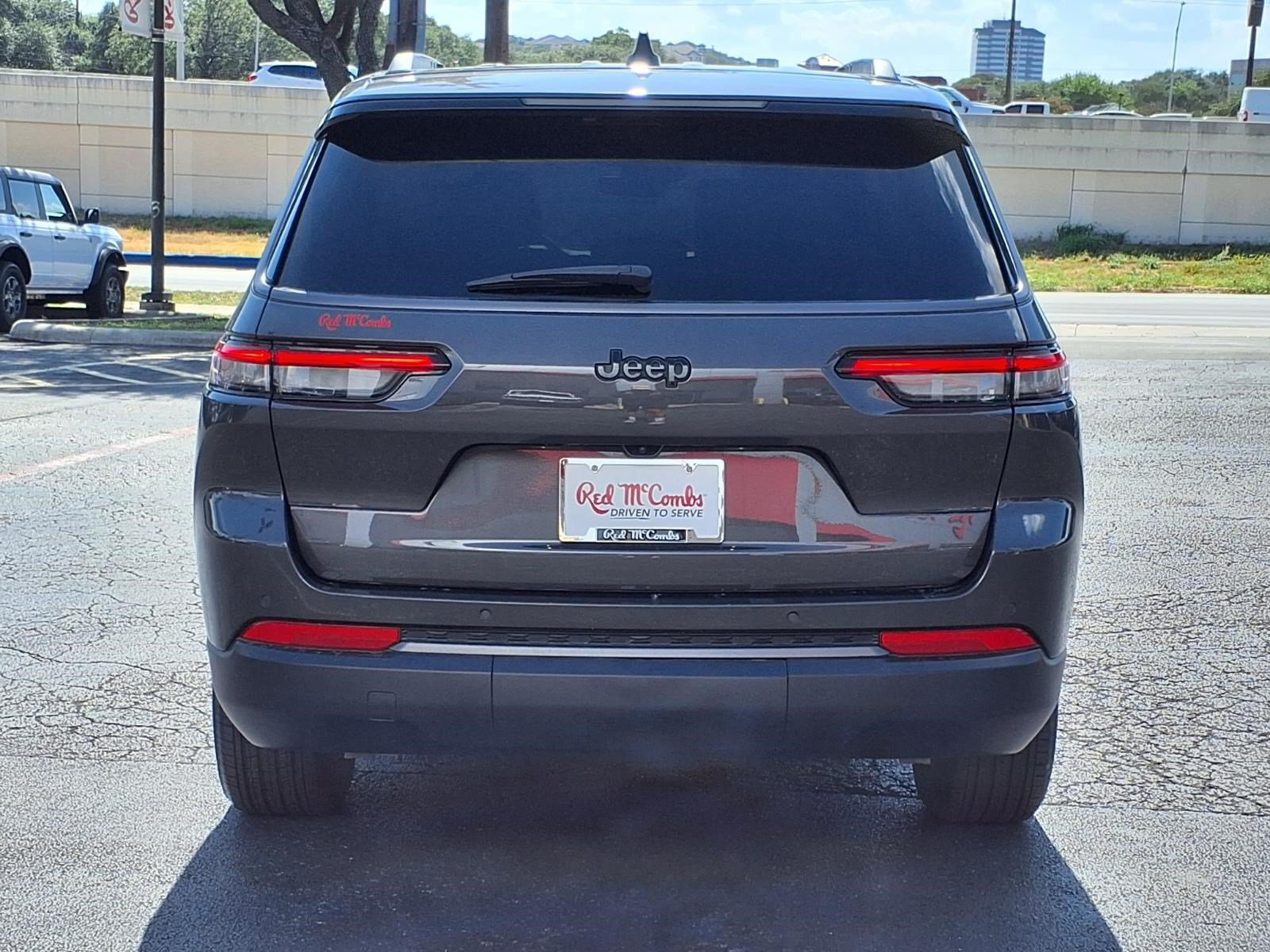 Used 2026 Jeep Grand Cherokee L 2WD image 7