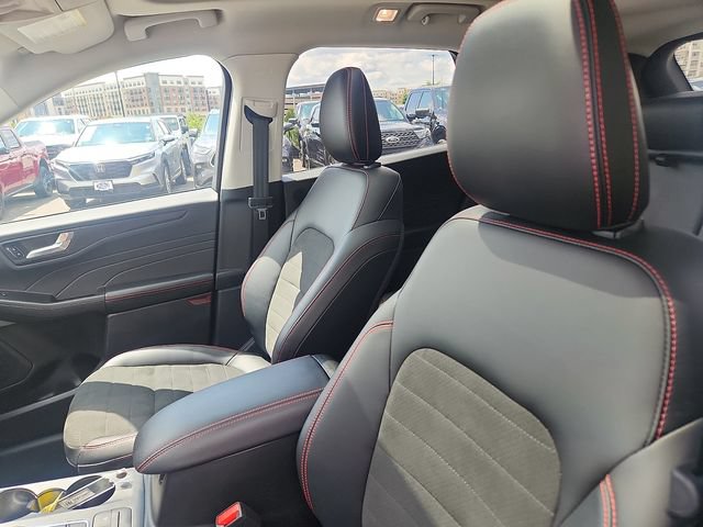 Certified 2022 Ford Escape SEL w/ SEL Stealth AWD Package image 22