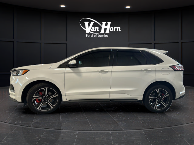 Certified 2022 Ford Edge ST w/ Cargo Accessory Package AWD/4WD image 4