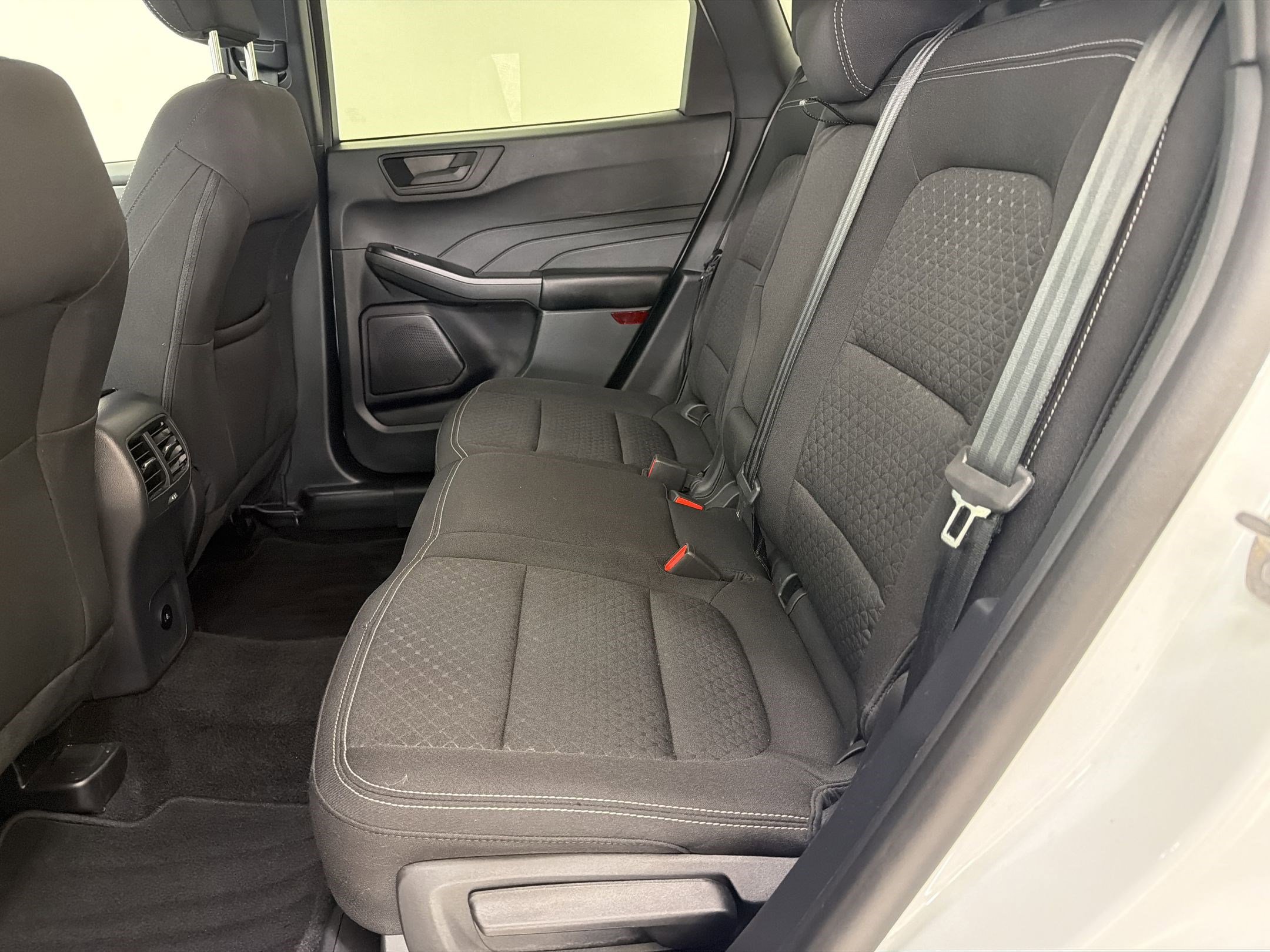 Certified 2025 Ford Escape Active AWD/4WD image 15
